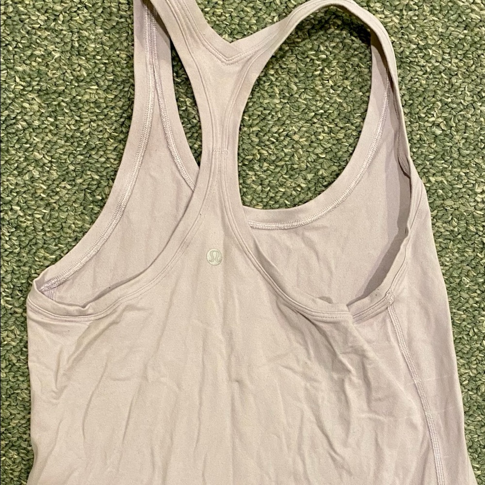 Lululemon workout  tank top 💜